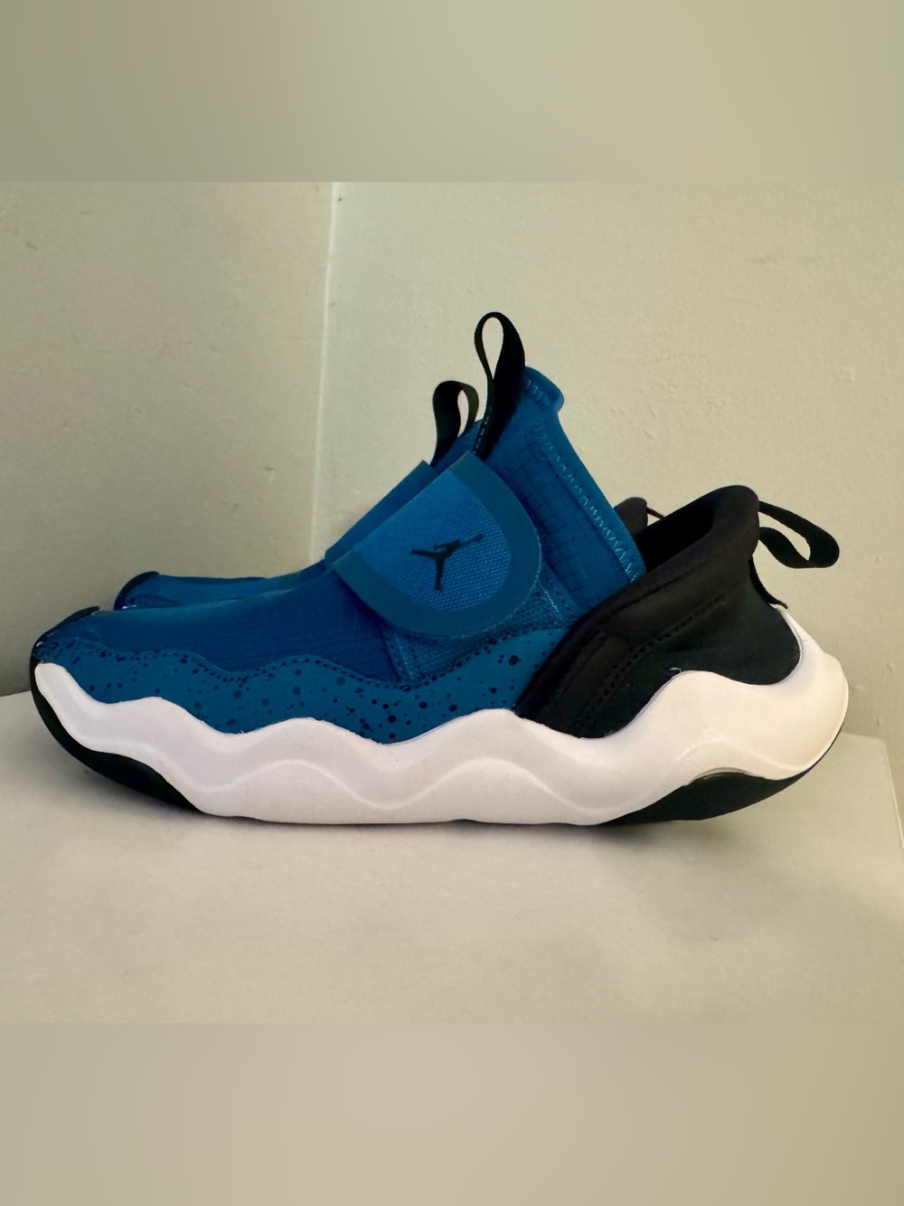 Jordan 23/7 Blue Black Slip-On Sneakers Youth Sz 3Y NWOT
